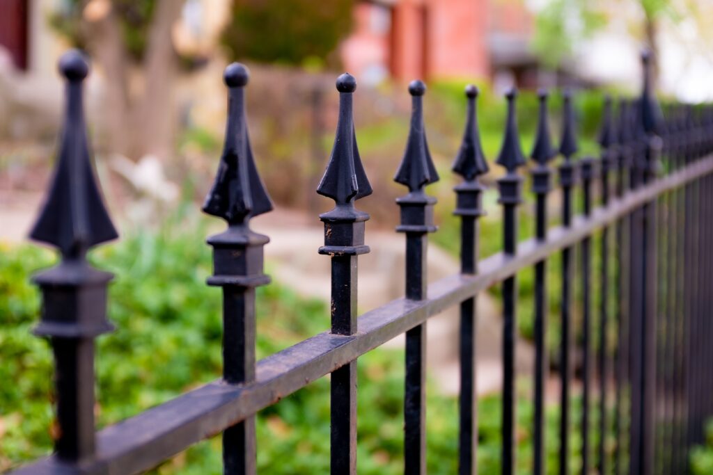 fence contractors